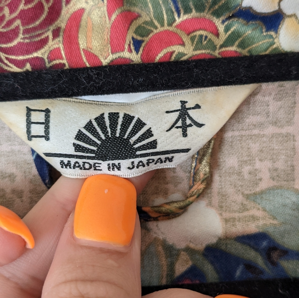 Japanese kimono robe - Picture 3 of 3